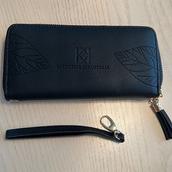 NWOT Katherine Karambelas wallet/Wristlet - Picture 1 of 3